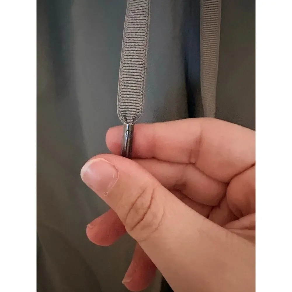 Lululemon on The Fly Pant Size 4 - Picture 4 of 7
